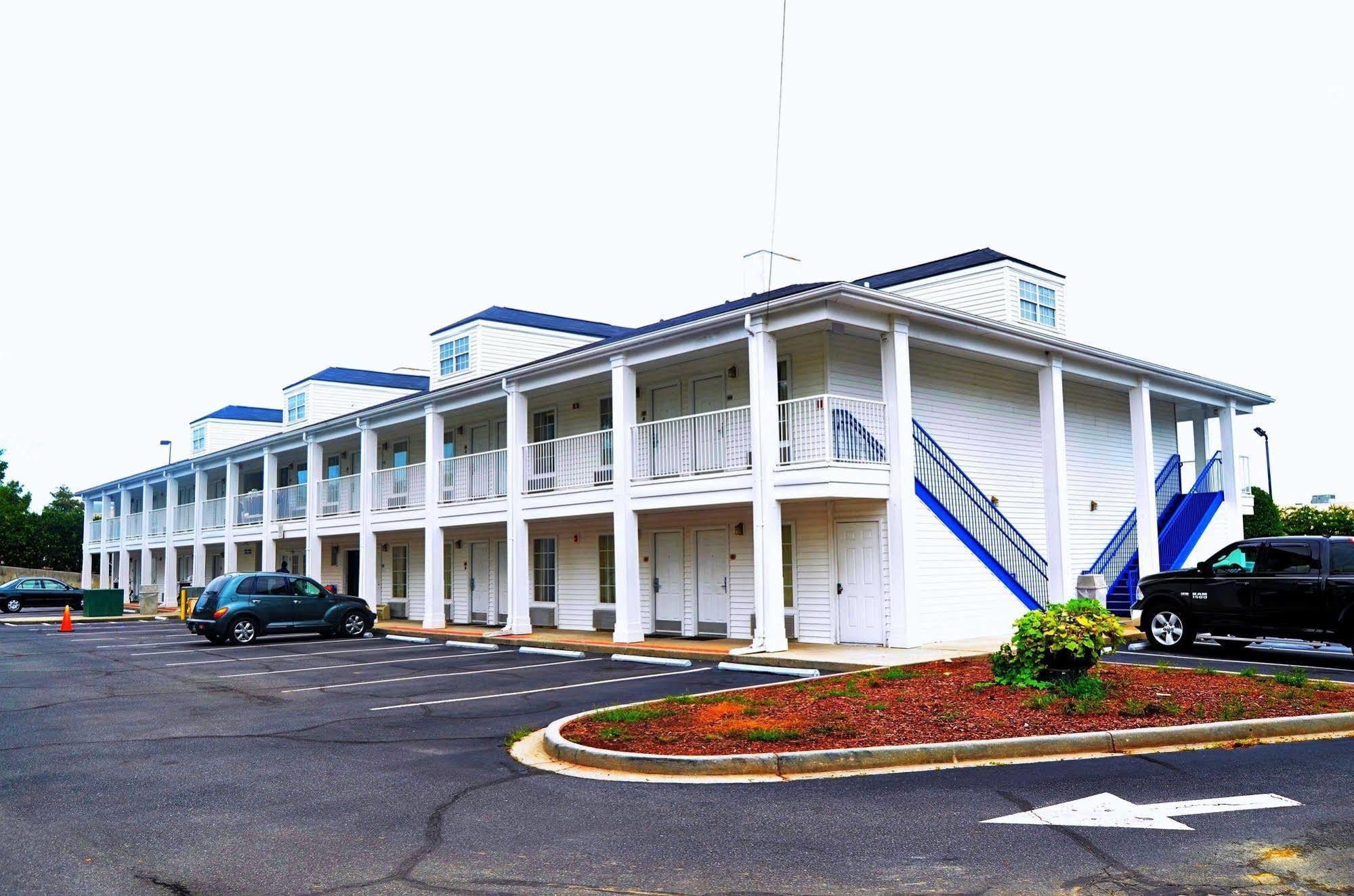 Baymont By Wyndham Valdosta At Valdosta Mall Экстерьер фото